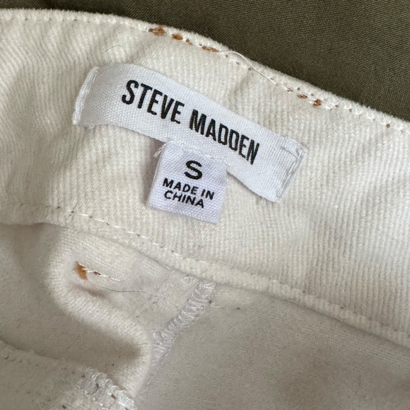 White Jeans with Cut Out detail at Waist - Picture 10 of 10